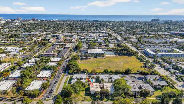 265 SE 10th Street #11c, Deerfield Beach, FL 33441
