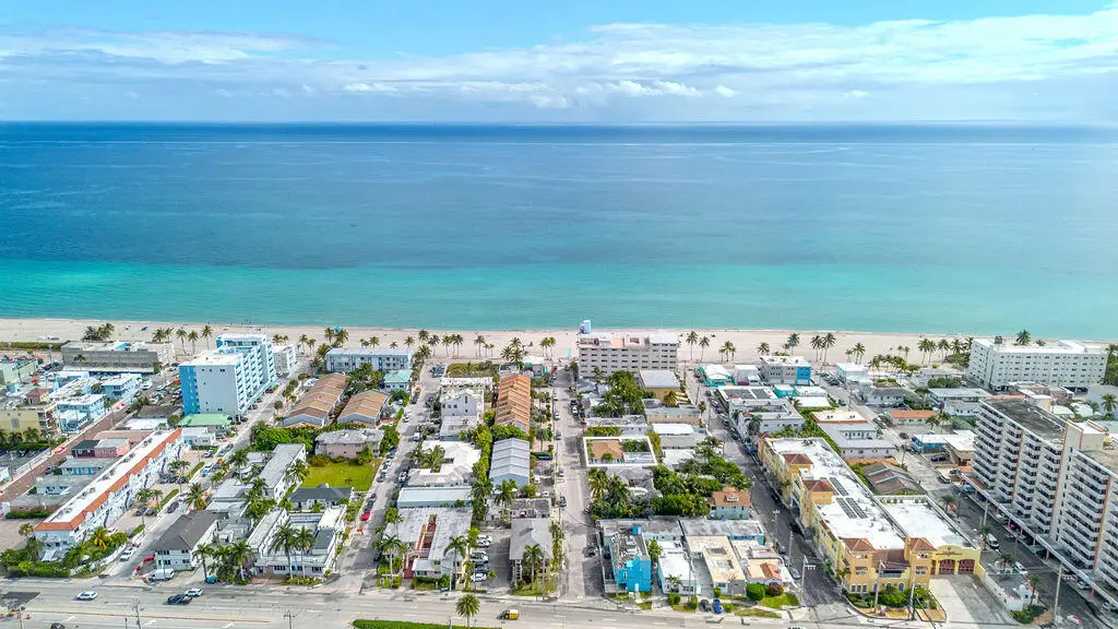 334 Oregon Street, Hollywood, FL 33019 - #1