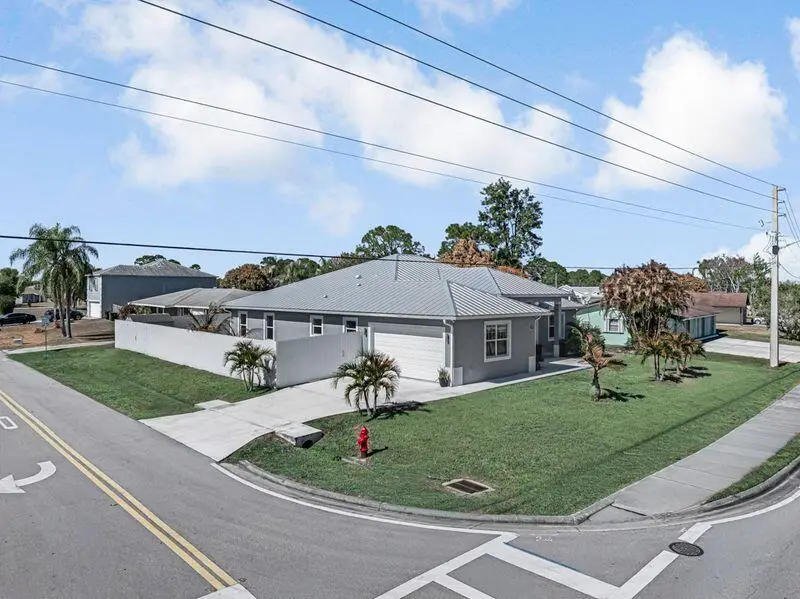 2092 SW Airoso Boulevard, Port Saint Lucie, FL 34984 - #3