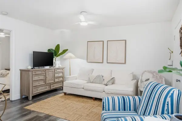 1200 Colonnades Drive #102, Fort Pierce, FL 34949