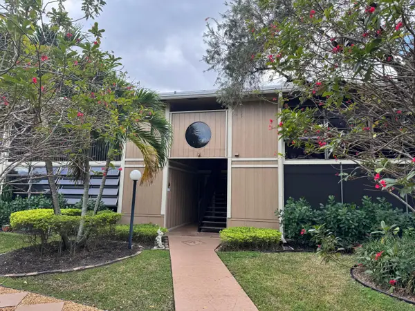 7128 Ashmont Circle Circle #207, Tamarac, FL 33321