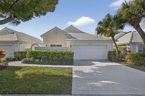 18 Selby Lane, Palm Beach Gardens, FL 33418