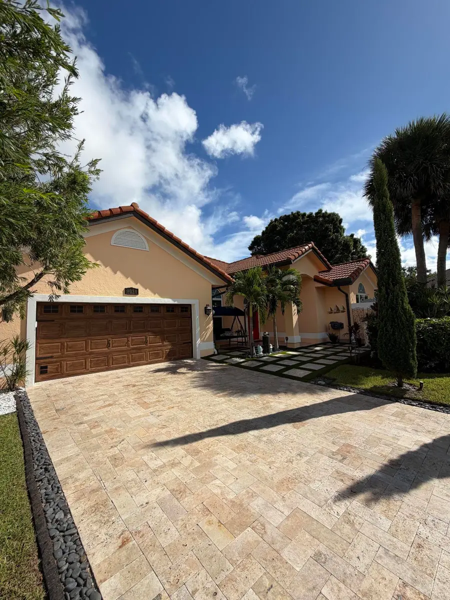 9050 Cypress Hollow Drive, Palm Beach Gardens, FL 33418 - #2
