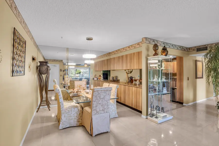 1012 Green Pine Boulevard #H2, West Palm Beach, FL 33409 - #3