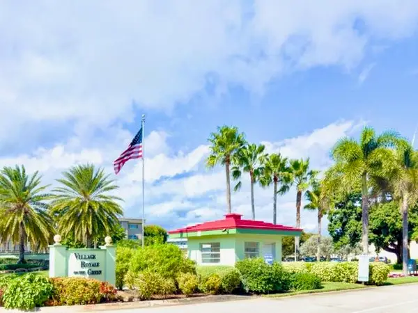 2615 NE 1st Court #106, Boynton Beach, FL 33435