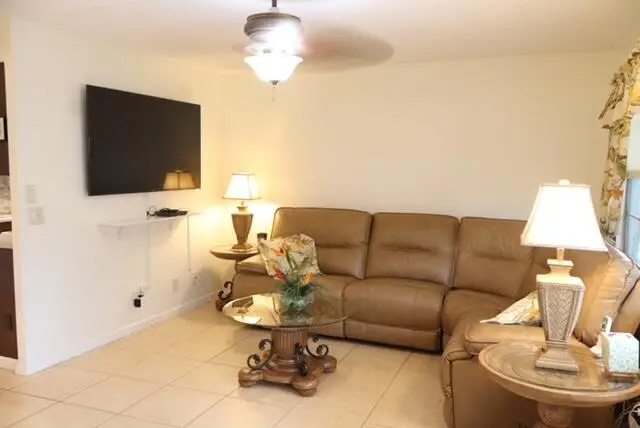 1011 Cornwall A #1011, Boca Raton, FL 33434 - #1