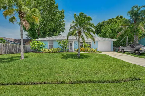 108 SW De Gouvea Terrace, Port St Lucie, FL 34984