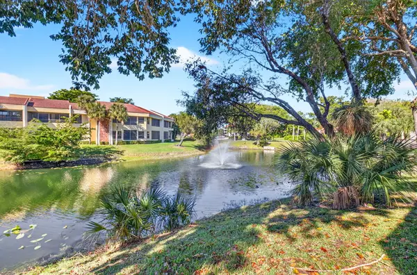 7484 La Paz Boulevard #103, Boca Raton, FL 33433