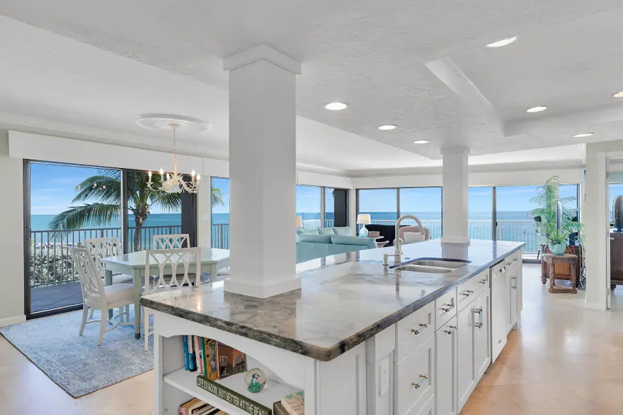 1133 W Ocean Drive #17, Key Colony Beach, FL 33050 - #3
