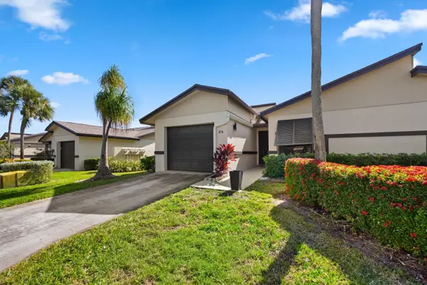 2 Ridge Pointe Drive #A, Boynton Beach, FL 33435