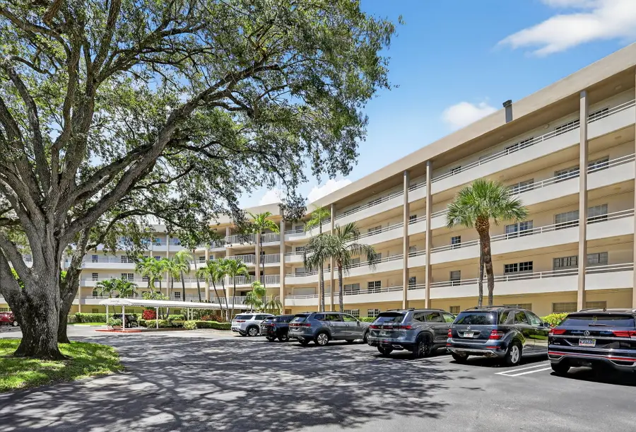 3960 Oaks Clubhouse Drive #512, Pompano Beach, FL 33069 - #3