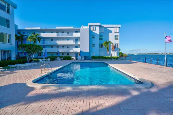 1810 New Palm Way #417, Boynton Beach, FL 33435