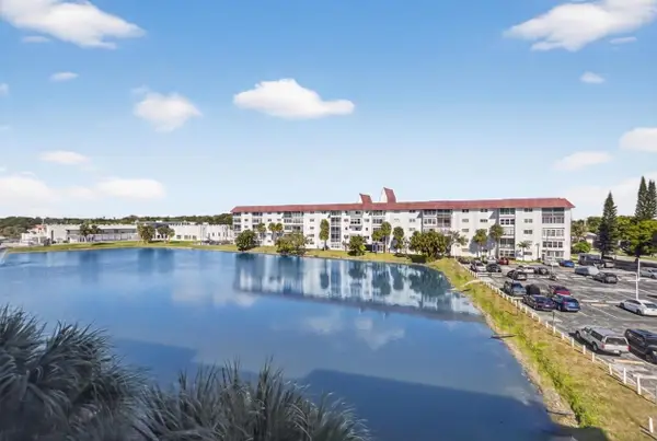 4751 NW 21st Street #417, Lauderhill, FL 33313