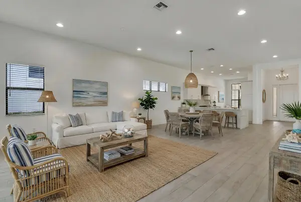 5619 Delacroix Terrace, Palm Beach Gardens, FL 33418