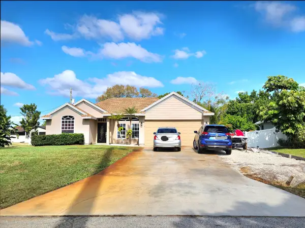 721 SW Swan Avenue, Port St Lucie, FL 34983