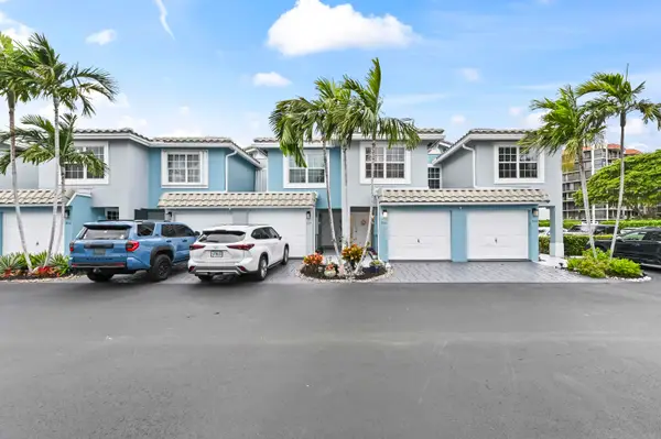 866 E Jeffery Street, Boca Raton, FL 33487