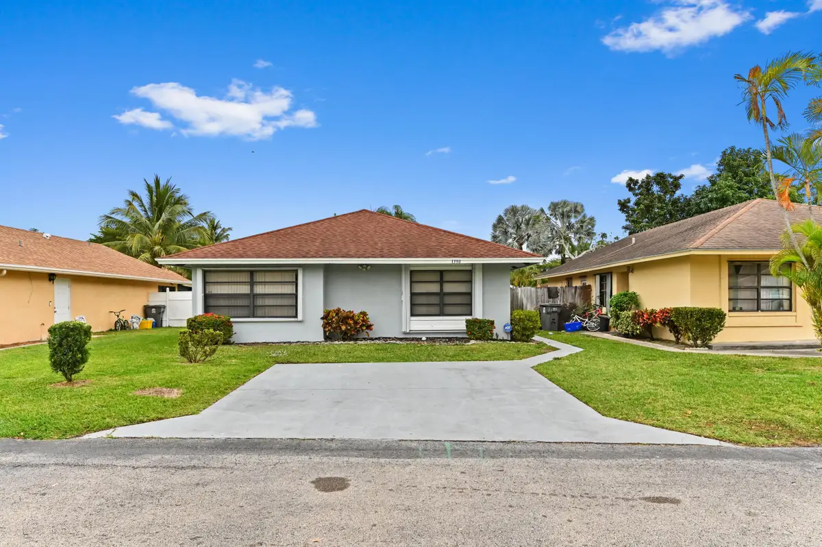 1390 Summit Run Circle, West Palm Beach, FL 33415 - #1