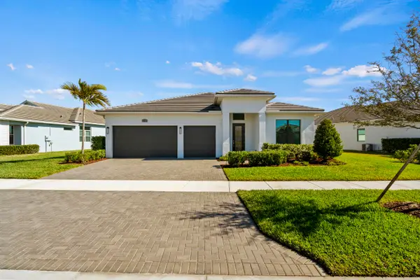9091 SW Arco Way, Port St Lucie, FL 34987