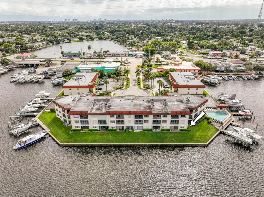 313 Lake Circle #111, North Palm Beach, FL 33408 - #2