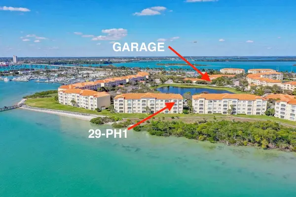 29 Harbour Isle Drive W #Ph01, Hutchinson Island, FL 34949