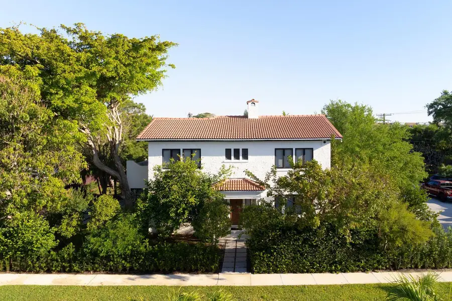 1629 S Lakeside Drive, Lake Worth Beach, FL 33460 - #2