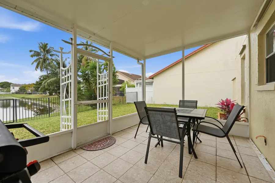 2805 Foxhall Drive E, West Palm Beach, FL 33417 - #2