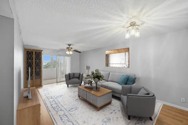 130 NE 26th Avenue #4090, Boynton Beach, FL 33435