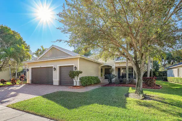 8948 New Hope Court, Royal Palm Beach, FL 33411