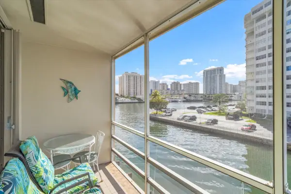 2600 Diana Drive #301, Hallandale Beach, FL 33009