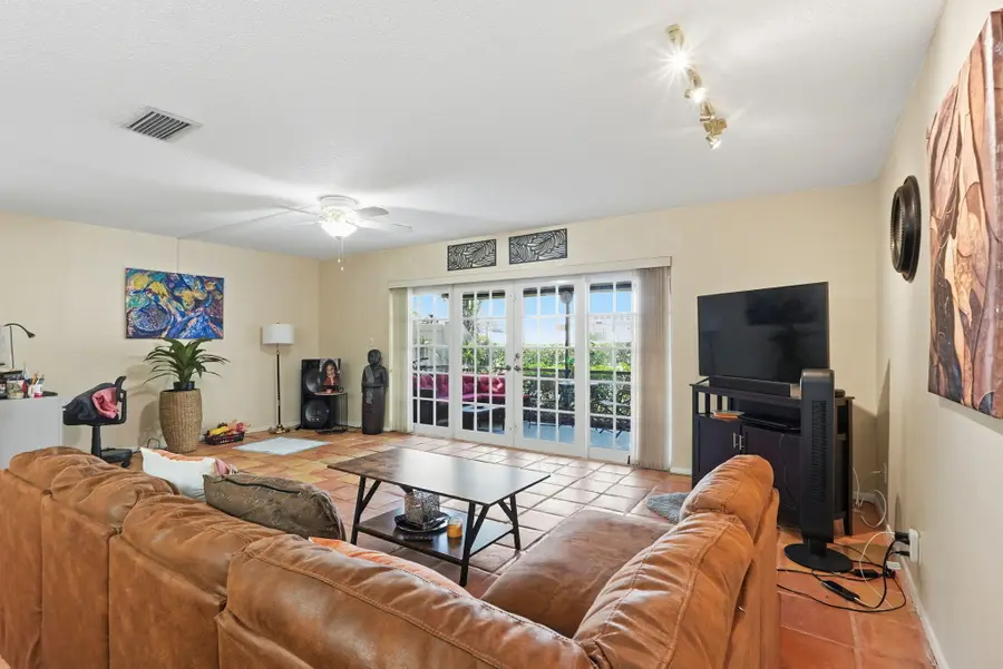 2049 NW 45th Avenue, Coconut Creek, FL 33066 - #2