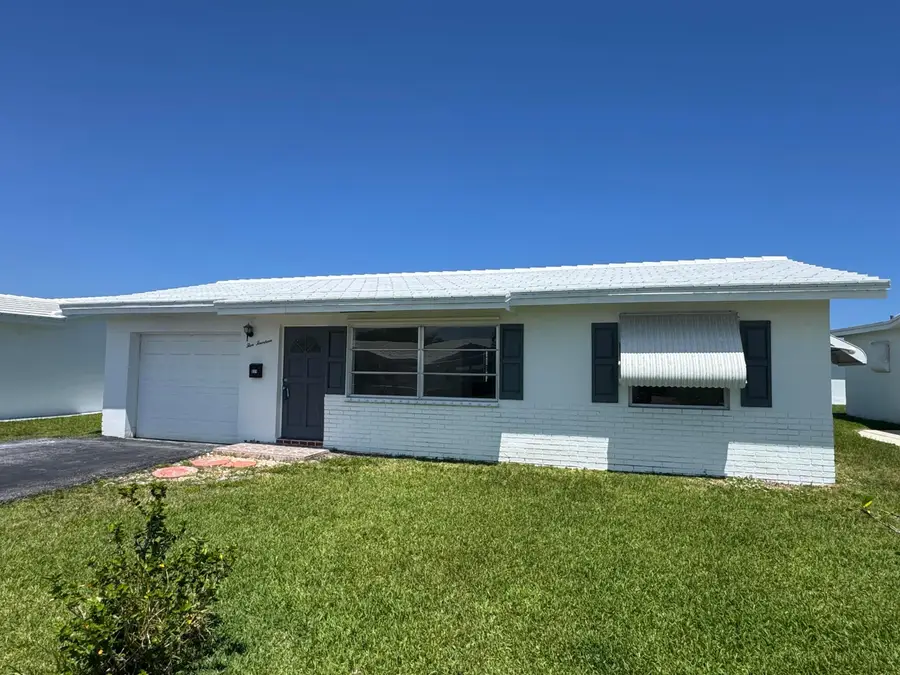 514 SW 20th Street, Boynton Beach, FL 33426 - #2