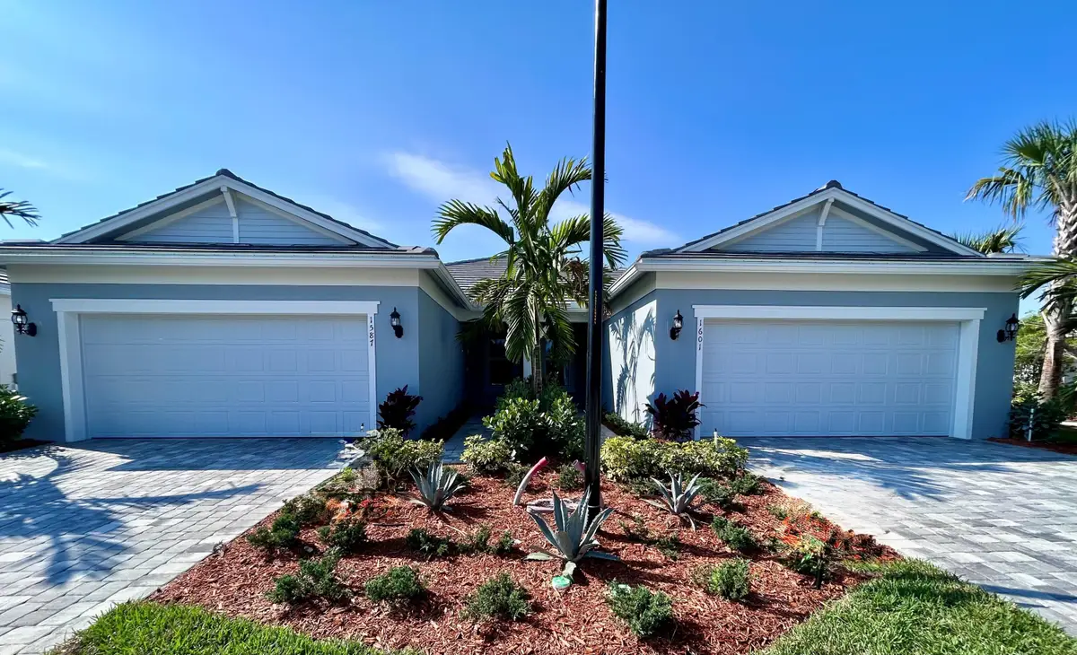 1587 Harper Way #Villa 35, Vero Beach, FL 32960 - #1