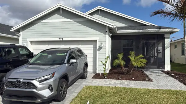 777 SE Bloomfield Road Se, Port St Lucie, FL 34984