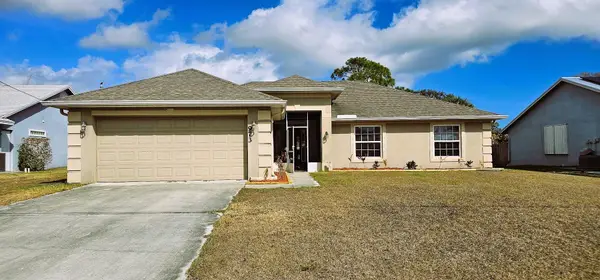 973 SE Bywood Avenue, Port St Lucie, FL 34984