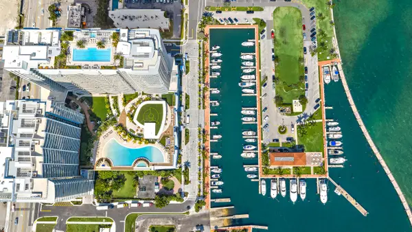 220 Lake Shore Drive #N-1521, Lake Park, FL 33403
