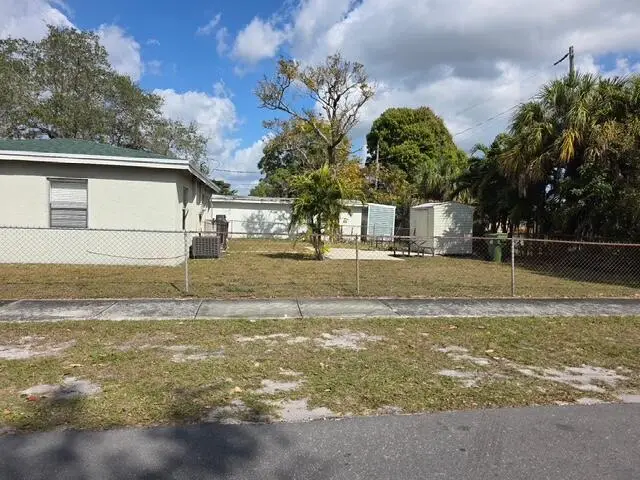 400 NW 18th Avenue, Fort Lauderdale, FL 33311 - #3