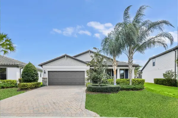 479 SE Vallarta Drive, Port St Lucie, FL 34984