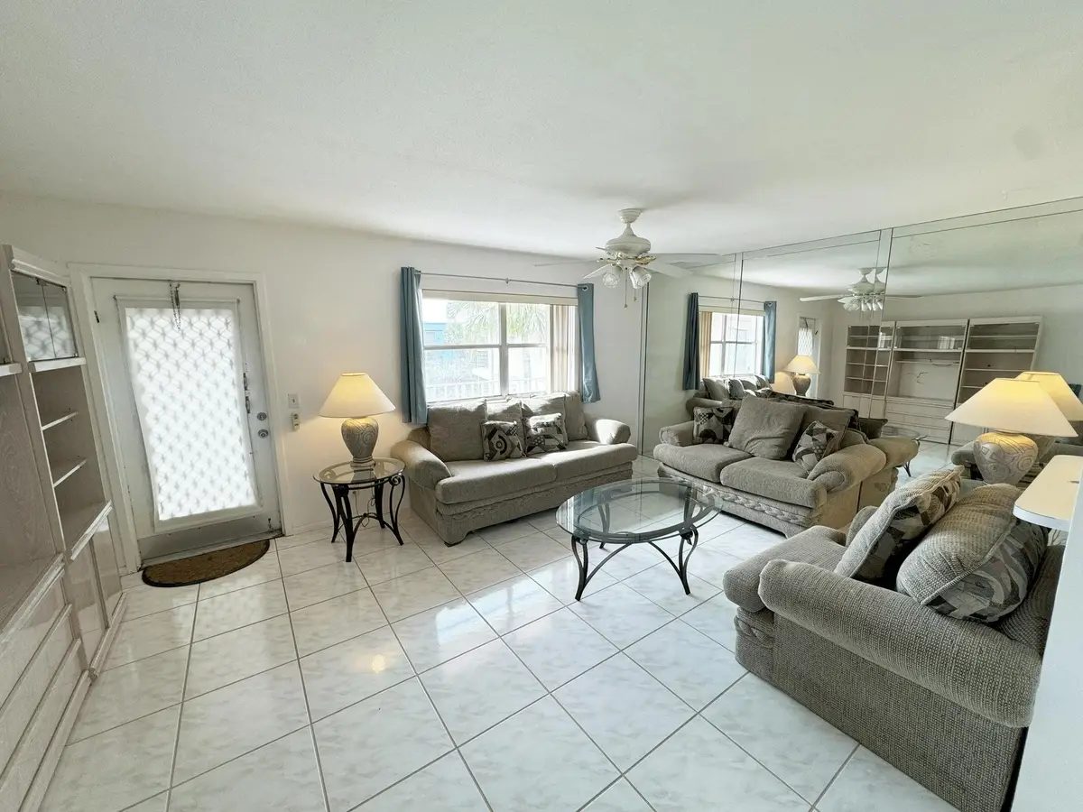 379 Saxony H, Delray Beach, FL 33446 - #1