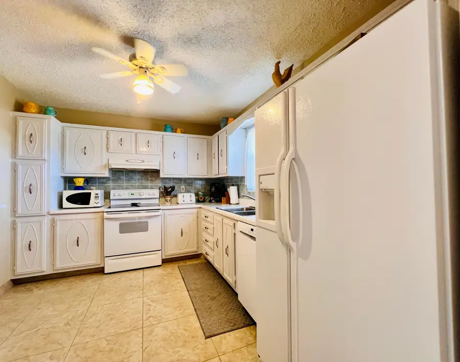 203 Oxford 500, West Palm Beach, FL 33417 - #3