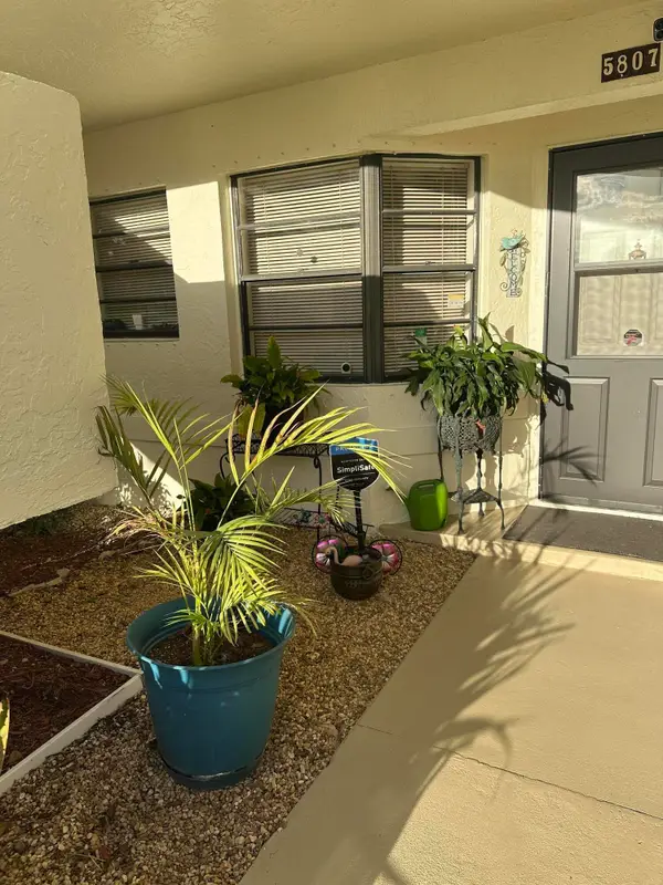 5807 Parkwalk Drive, Boynton Beach, FL 33472
