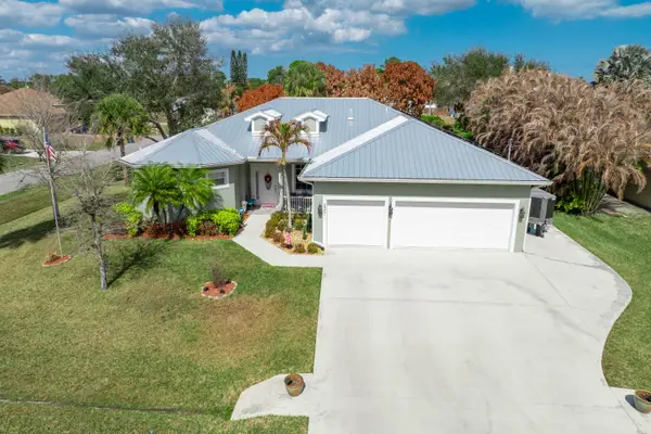 2301 SW Lawford Street, Port St Lucie, FL 34953
