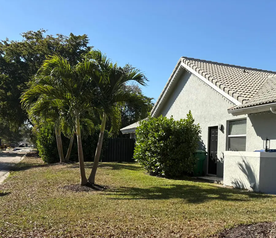 832 NW 108th Lane, Coral Springs, FL 33071 - #3