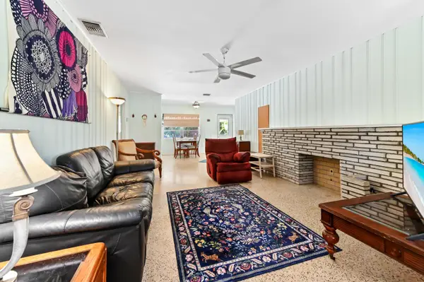411 N Lakeside Drive, ,, FL 33460