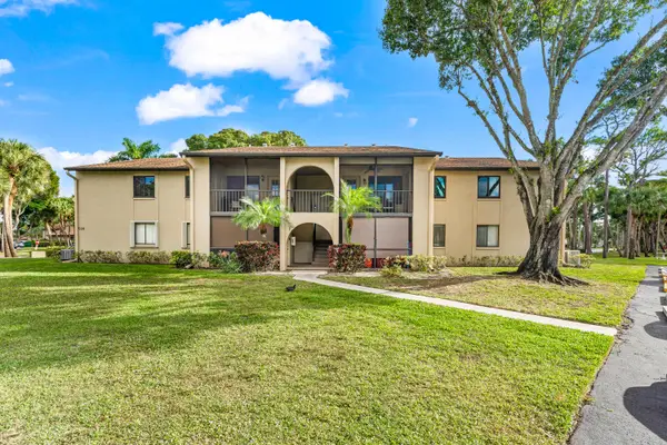 508 Shady Pine Way #D2, ,, FL 33415