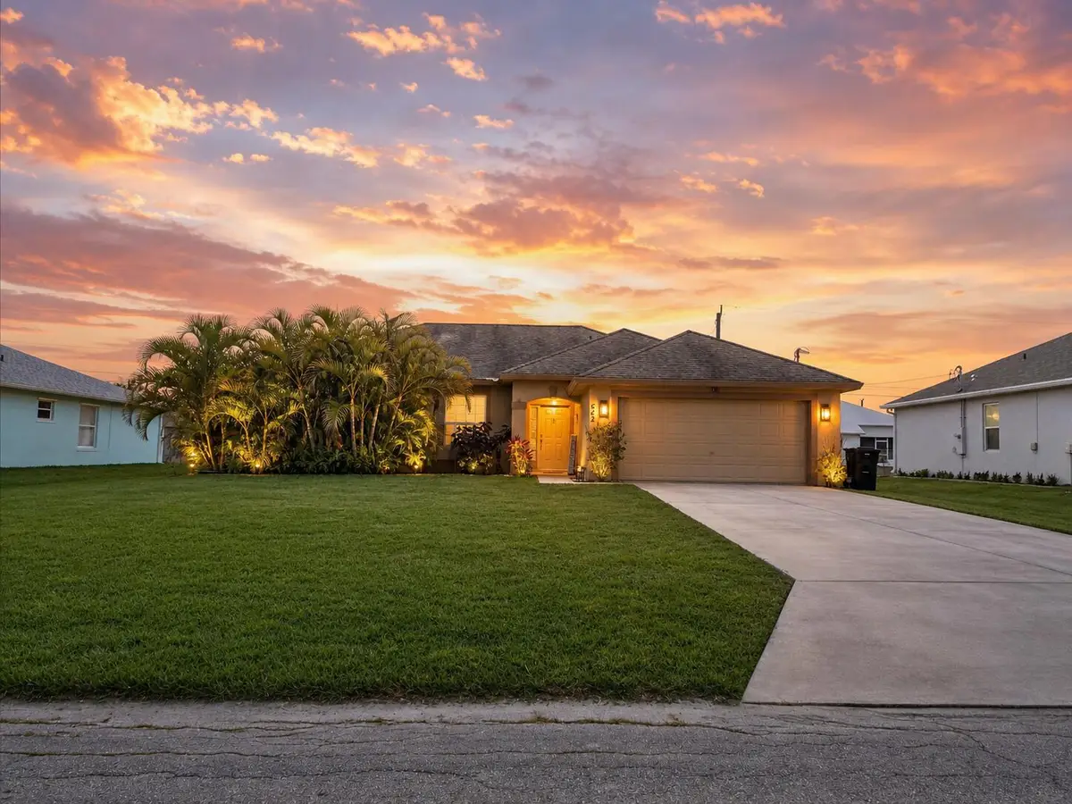 542 SW Prater Avenue, Port Saint Lucie, FL 34953 - #1