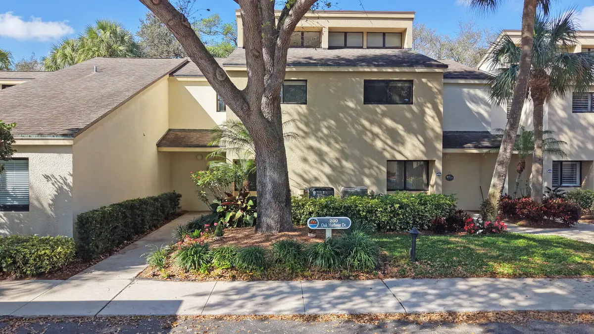 215 Oak Harbour Drive, Juno Beach, FL 33408 - #1