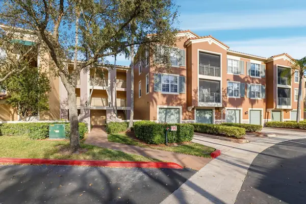 11750 Saint Andrews Place #203, Wellington, FL 33414