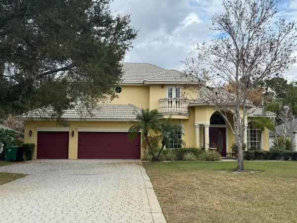 461 SE Pine Road, Port St Lucie, FL 34984