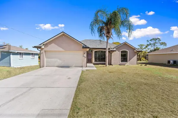 449 SE Glenwood Drive, Port St Lucie, FL 34984