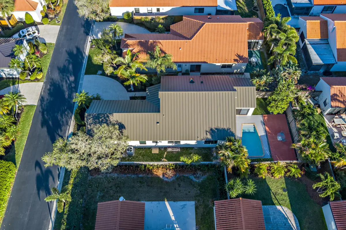 2690 Mikasa Drive, Palm Beach Gardens, FL 33410 - #1